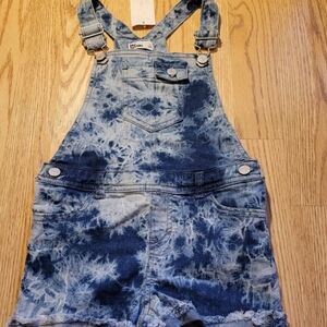 Epic Threads Girl's Shortalls Size: 6 Dark Wash 38.00 on tag